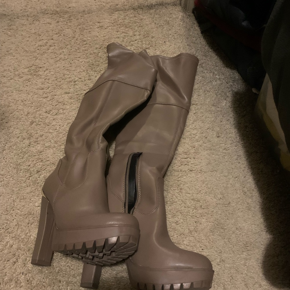 Guess over the knee taupe boots